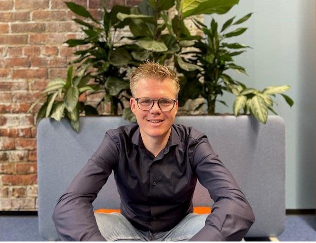 Klaas Hoomans door Lydwine Huizinga