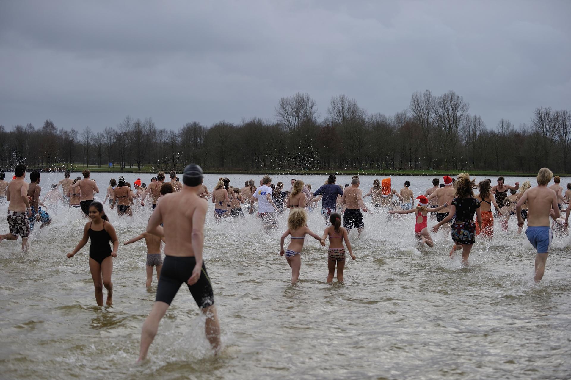 Nieuwjaarsduik Hoornse Plas 2