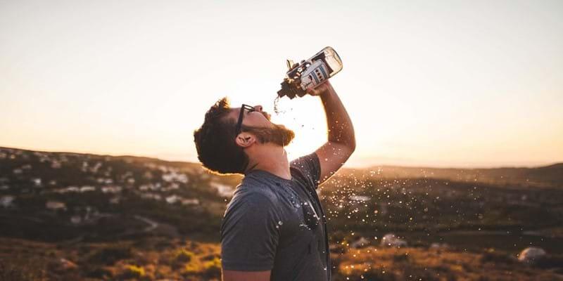 Water drinken tijdens sporten