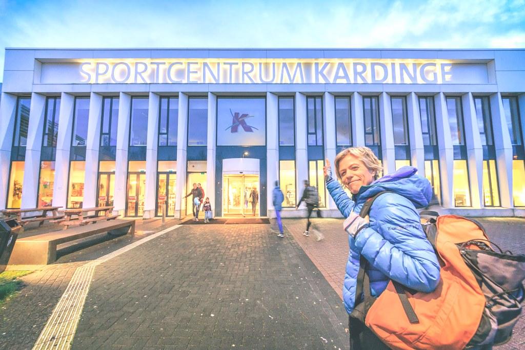 Voorkant sportcentrum Kardinge