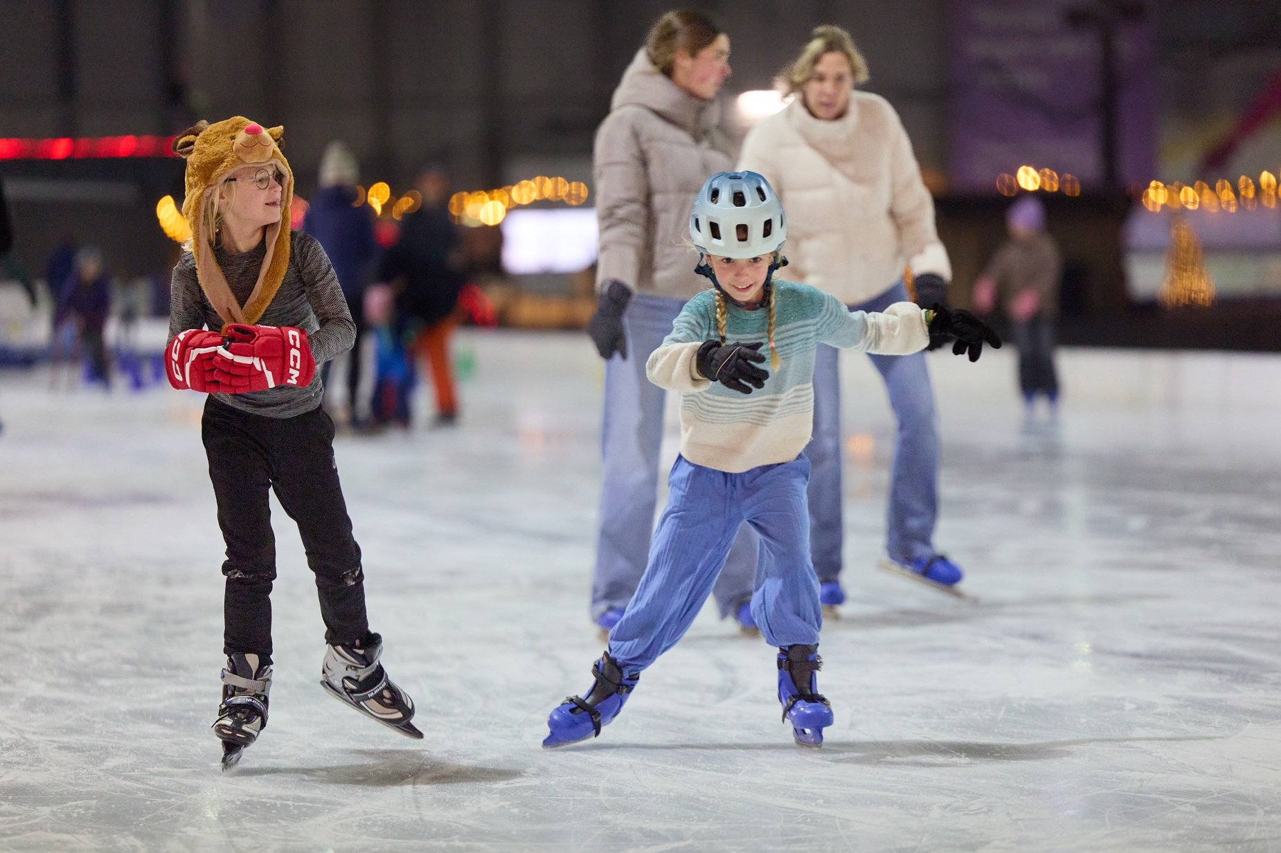 Schaatsen op de ijsbanen van Sportcentrum Kardinge, met kindermiddag en gezinsochtend